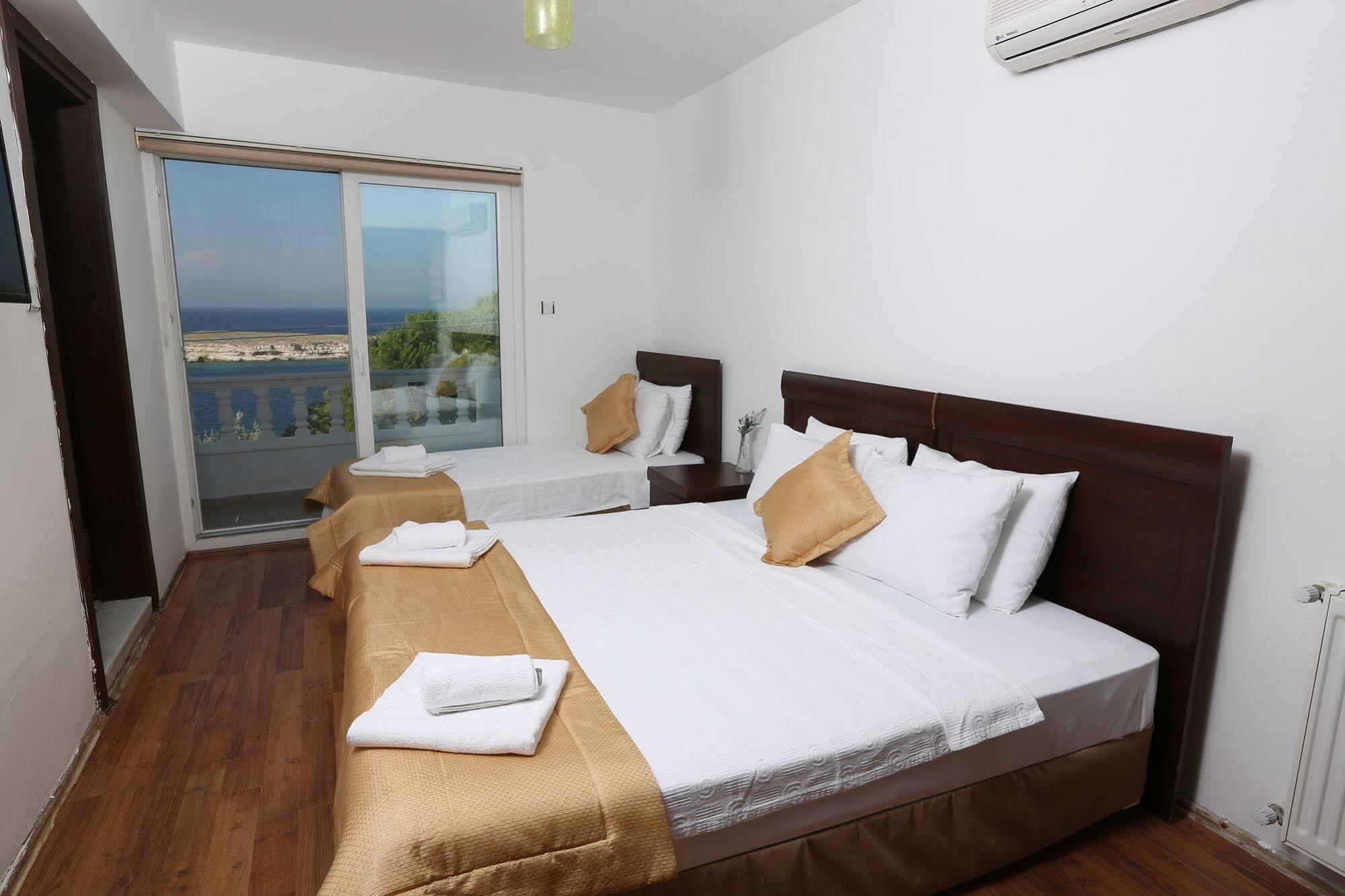 Arya Hotel Karaburun Karaburun  Exteriör bild
